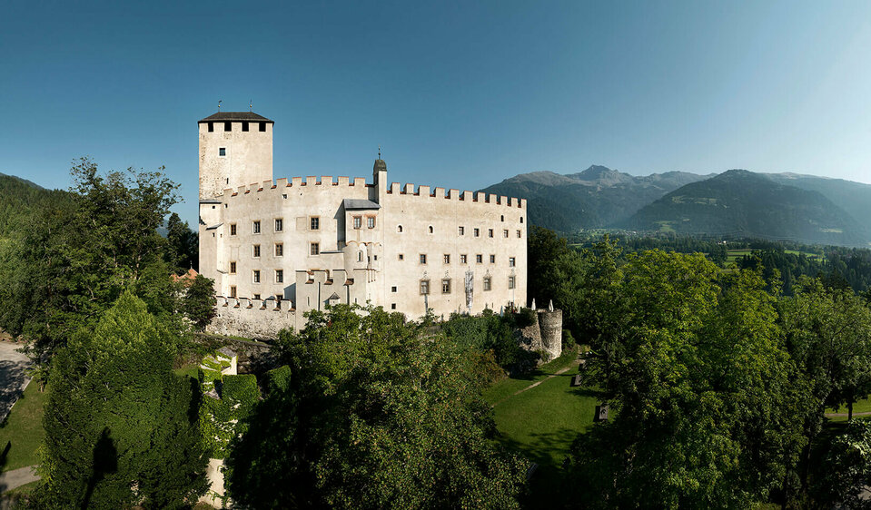 Schloss Bruck, Lienz