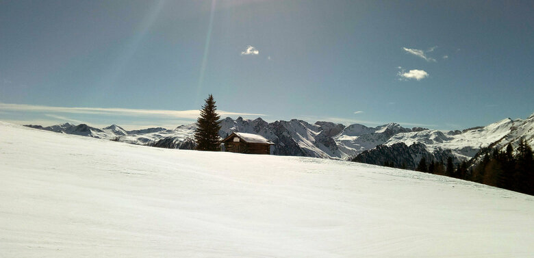 Winterwandern am Dorfberg in herrlicher Winterlandschaft bei Kaiserwetter.