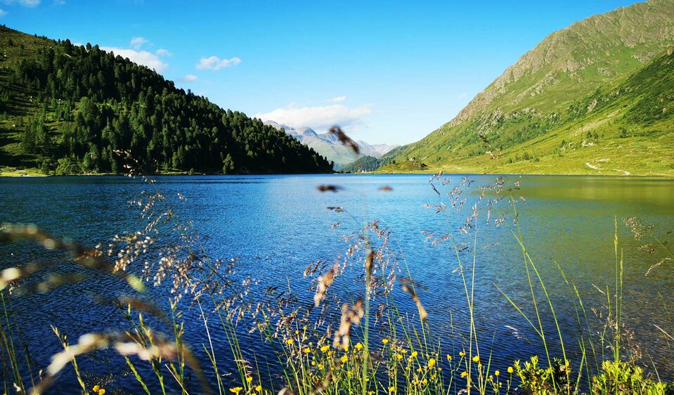 Der Obersee am Staller Sattel