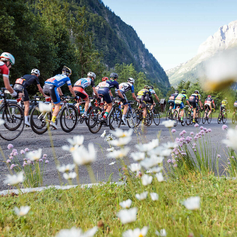 Dolomitenradrundfahr und Supergirodolomiti Teilnehmerfeld bei der Dolomitenradrundfahrt und Supergirodolomiti in Action.