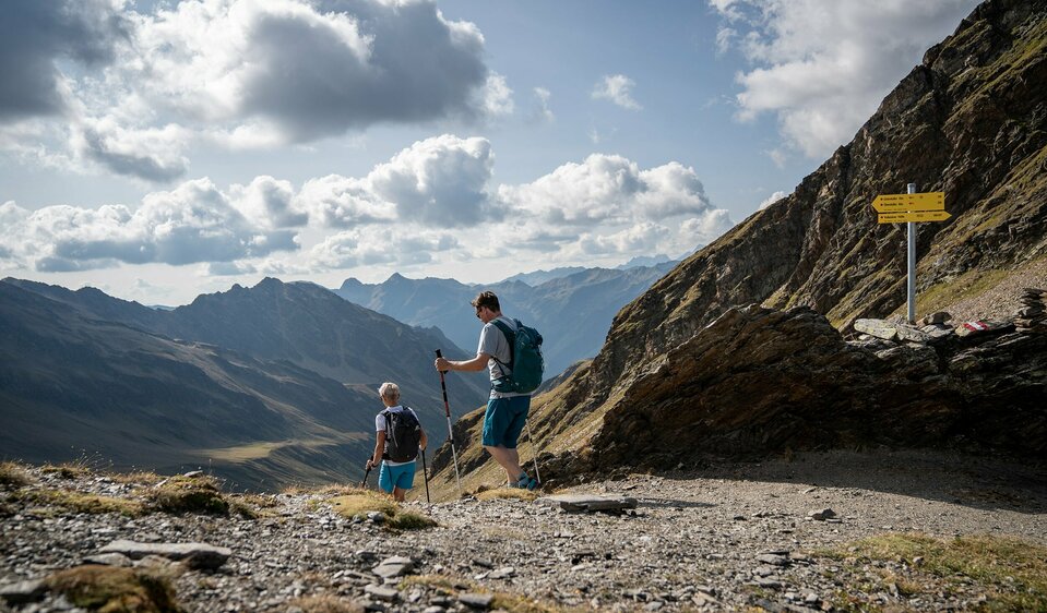 Weitwanderweg in mitten der Alpen