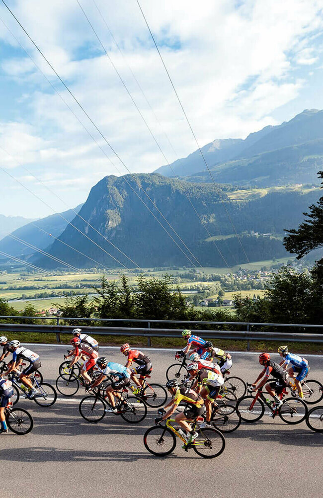 Dolomitenradrundfahr und Supergirodolomiti Kleines Teilnehmerfeld der Dolomitenradrundfahrt und Supergirodolomiti.