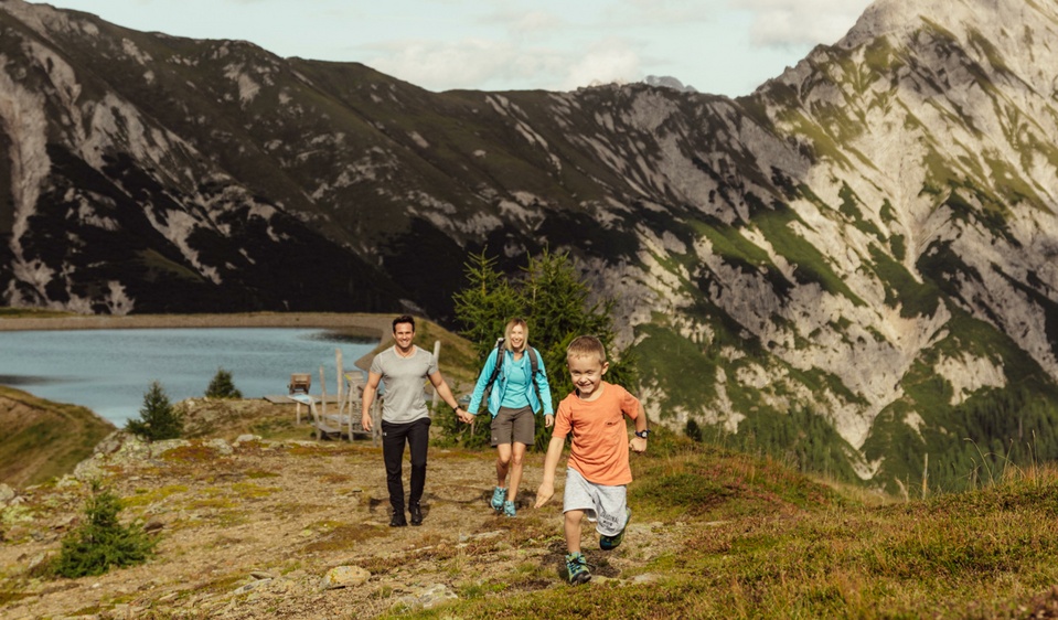Miglio per bambini Obertilliach Miglio per bambini a Obertilliach sulla strada per Golzentipp