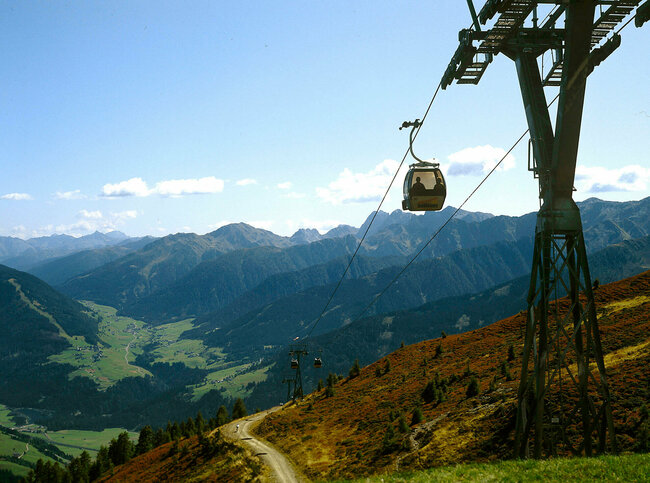 Seilbahn Thurntaler Sillian Das Bild zeigt die Seilbahn Hochpustertal von Sillian zum Thurntaler im Sommer