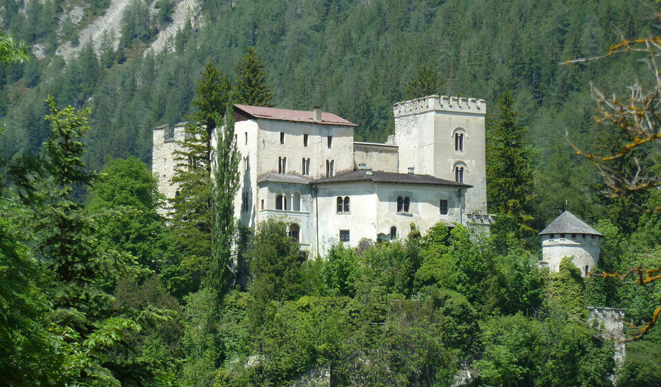 Schloss Weissenstein Cultura e divertimento