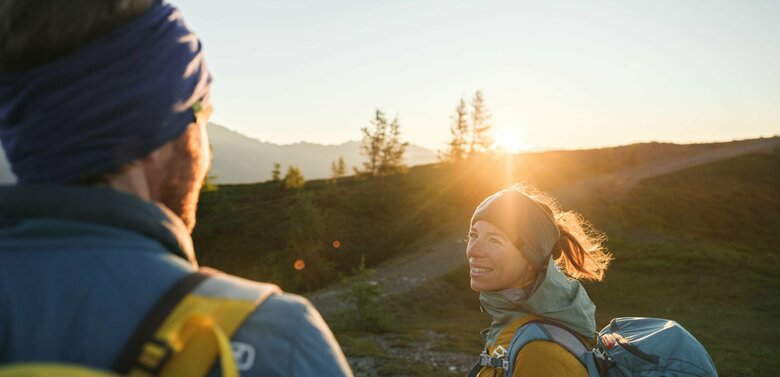Sonnenaufgang am Bösen Weibele Ein Pärchen genießt den Sonnenaufgang am Bösen Weibele.