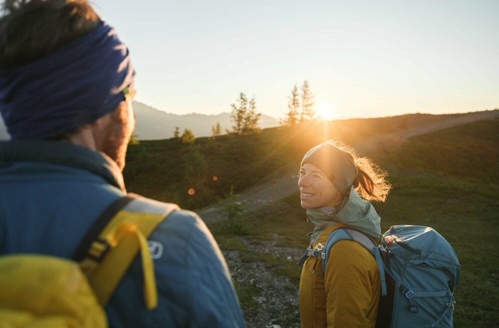 Sonnenaufgang am Bösen Weibele Ein Pärchen genießt den Sonnenaufgang am Bösen Weibele.