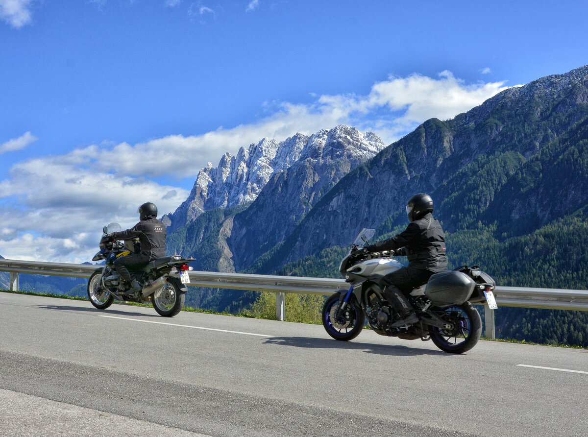 Motorrad Dolomiten Schnee Motorrad Dolomiten Schnee