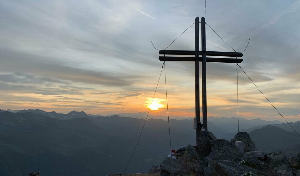 malerische Gipfeltouren