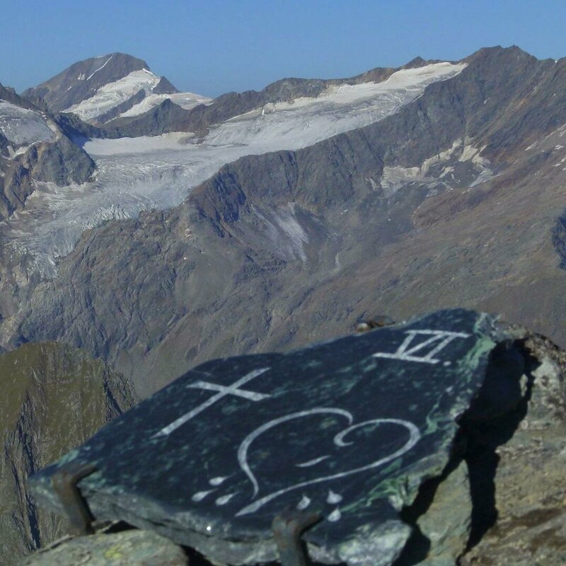 Berge Berge in Prägraten, im Hintergrund Gletscher