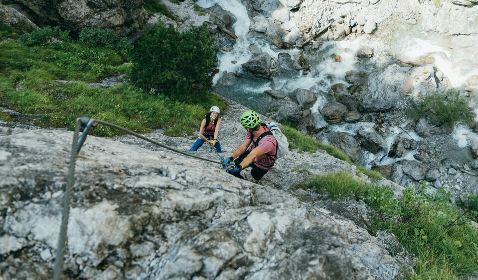 Klettern durch die Schlucht