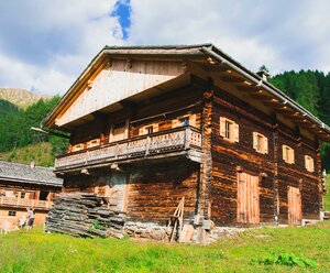 Almhütte 1  Kamelisenalm Bergmann Josef